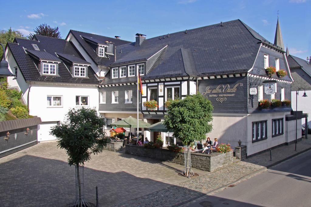 Zur Alten Quelle Hotel Drolshagen Exterior foto